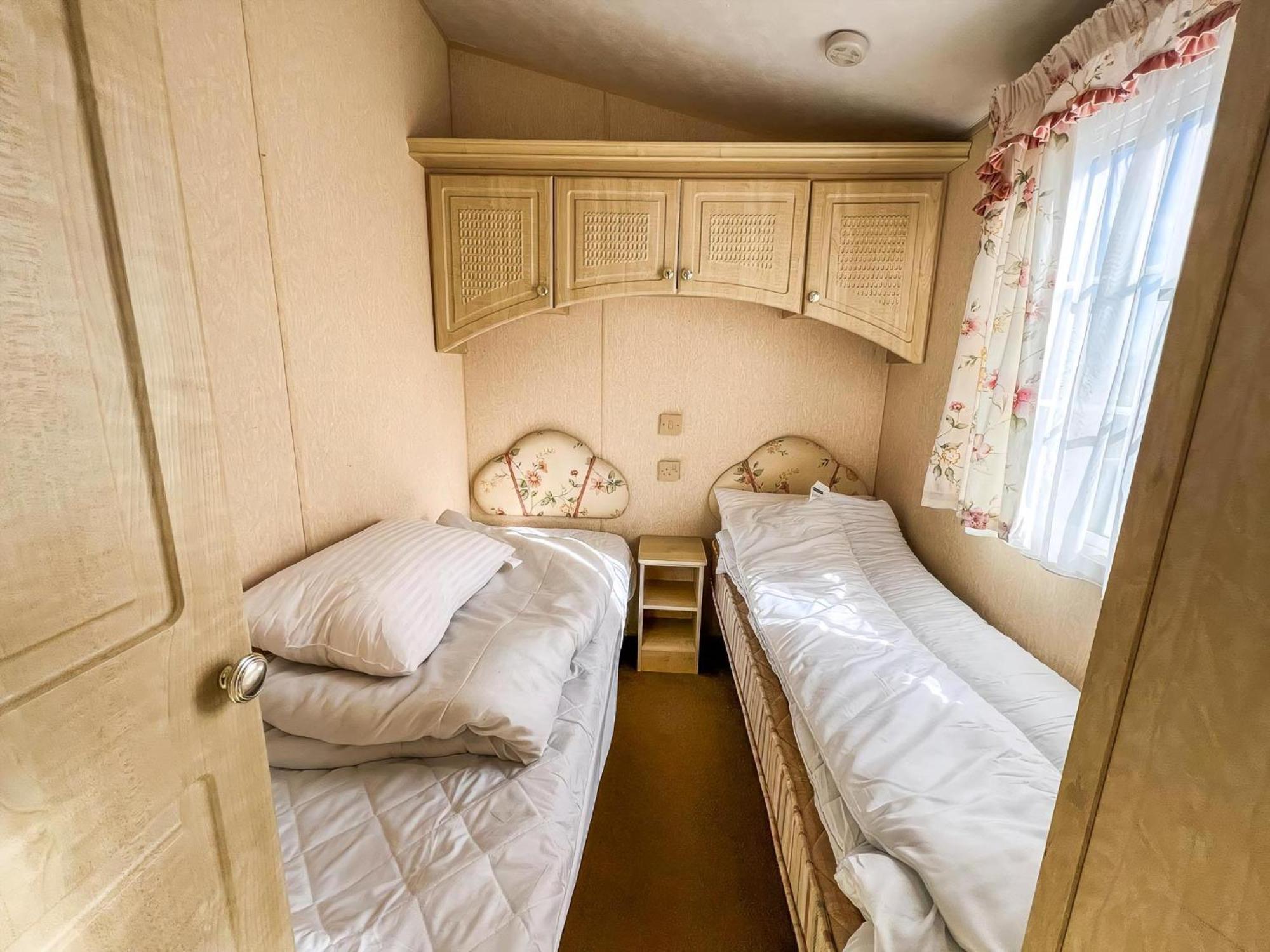 6 Berth Dog Friendly Caravan In Hunstanton, Minutes From The Beach Ref 13013L ภายนอก รูปภาพ